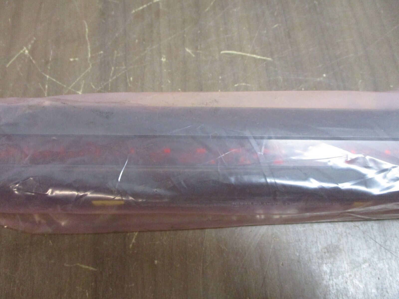 Banner Light Curtain Emitter MGE1216A Min. Object Sens.: 1.5" *No Box*