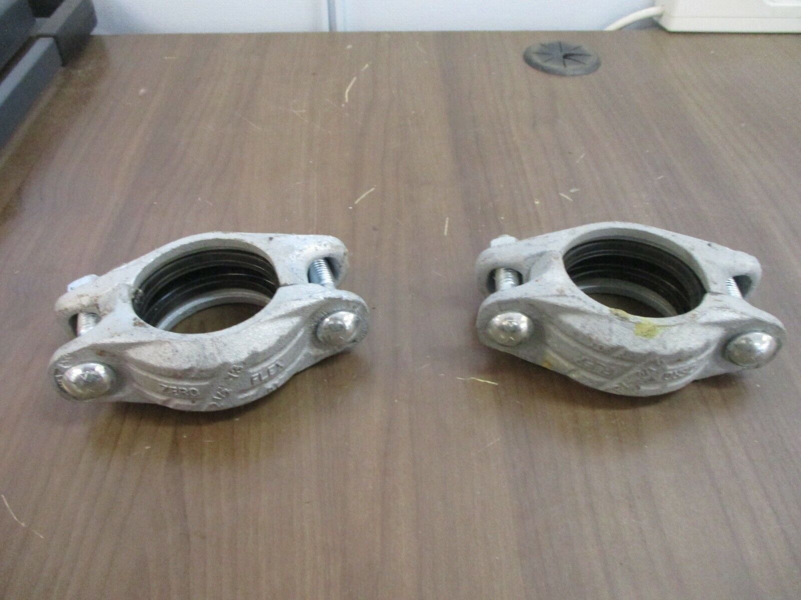 Victaulic Zero Flex Pipe Coupling 21/2-73-07, 2 1/2" Pipe *Lot of 2* Used
