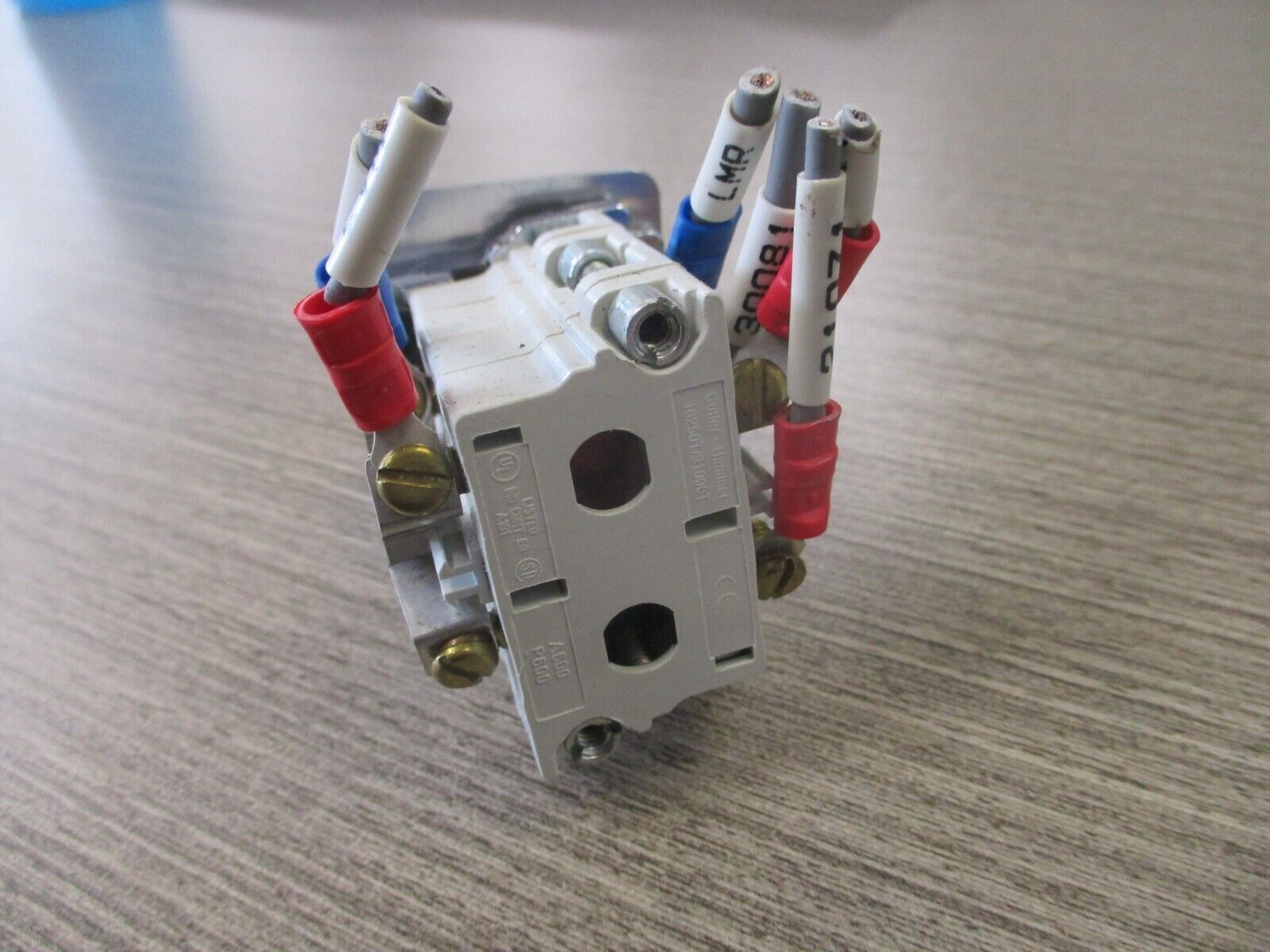 Cutler-Hammer Key on/off switch 10250T/91000T used