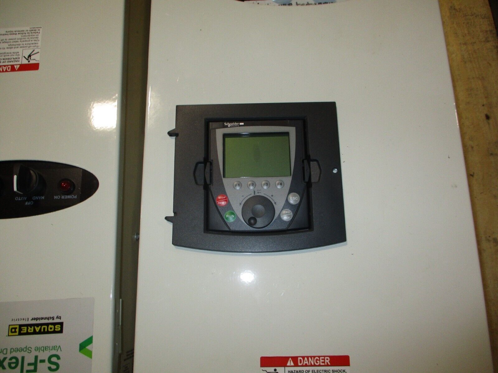 Square D ATV212 S-Flex AC Drive w/ Bypass SFD212LG4Y Ser. E 25HP 3Ph w/ Keypad