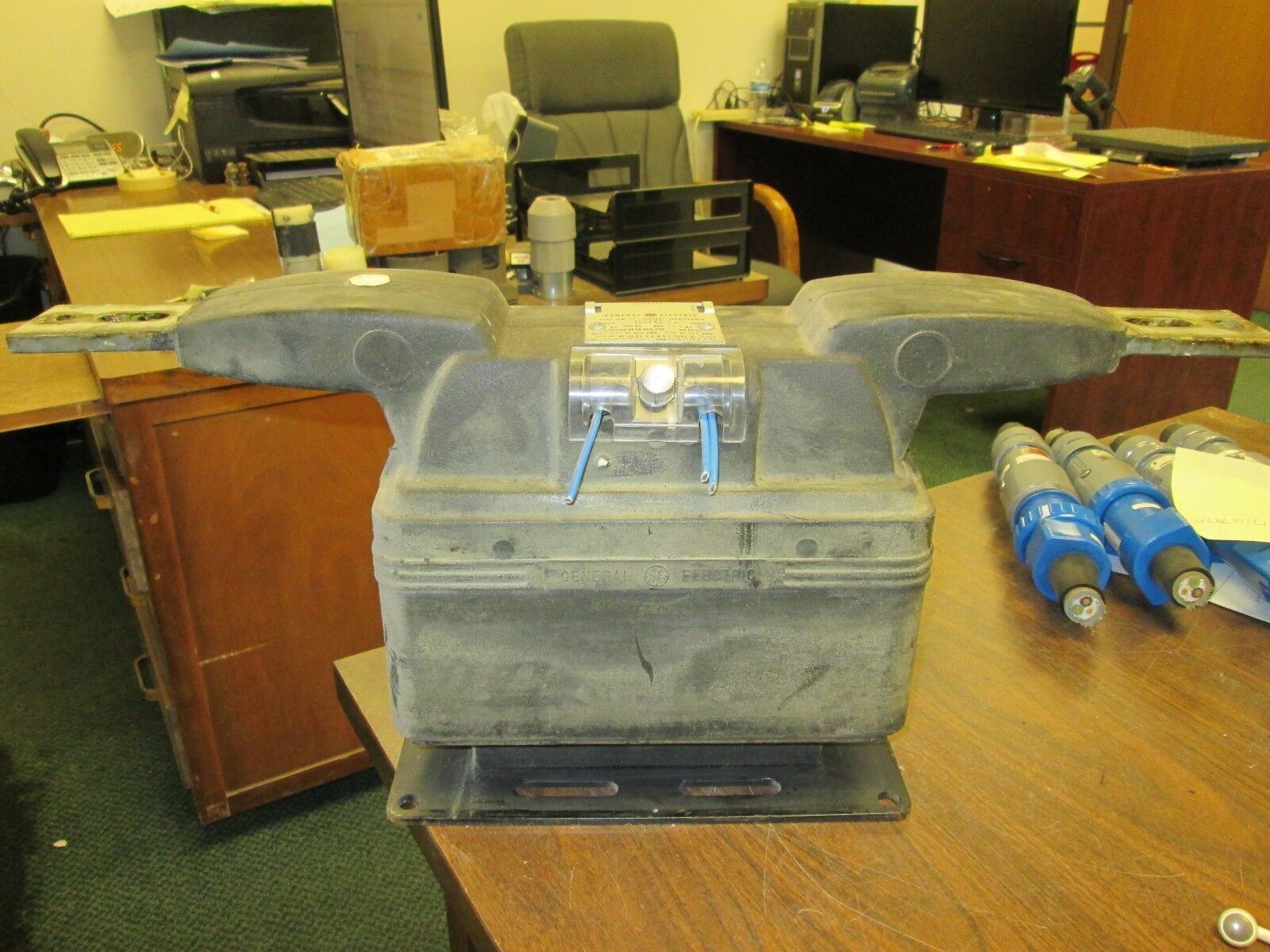 GE JKM 5 Current Transformer 755X42G17 600:5 Ratio Bill 110 KV Used