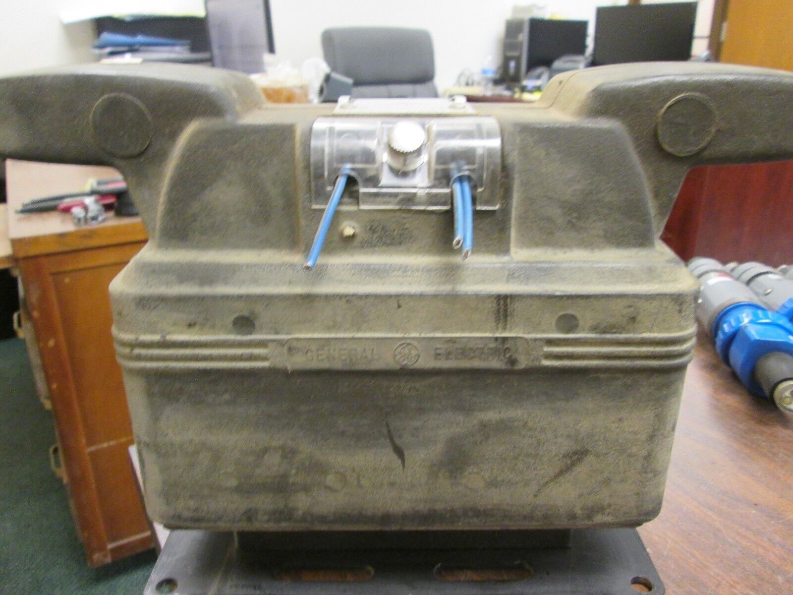 GE JKM 5 Current Transformer 755X42G17 600:5 Ratio Bill 110 KV Used