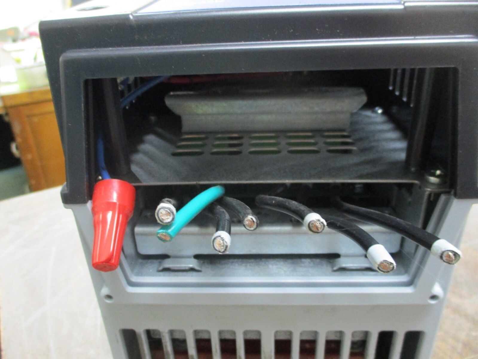 Johnson Controls AC Drive VS031410B-00000 20HP 3Ph Used