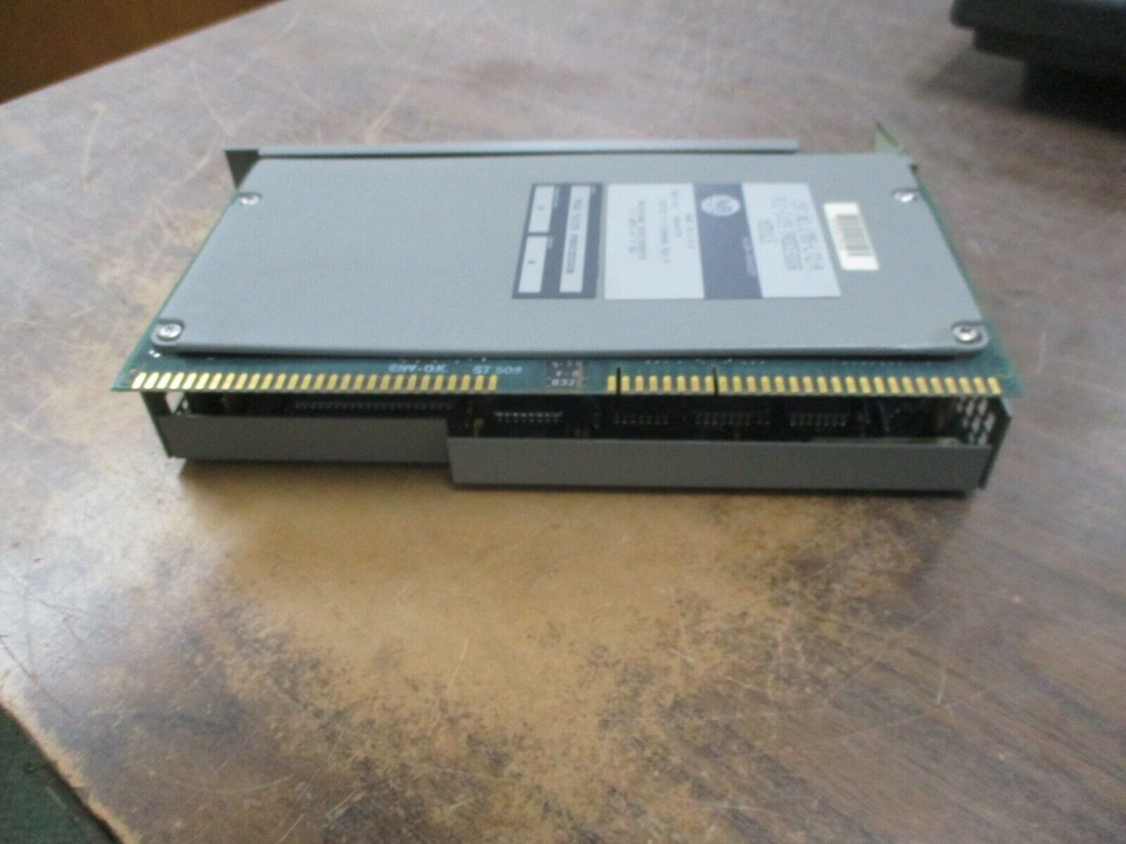 Allen-Bradley PLC-5/25 Processor Module 1785-LT2/A Ser. A F/W Rev. P Used
