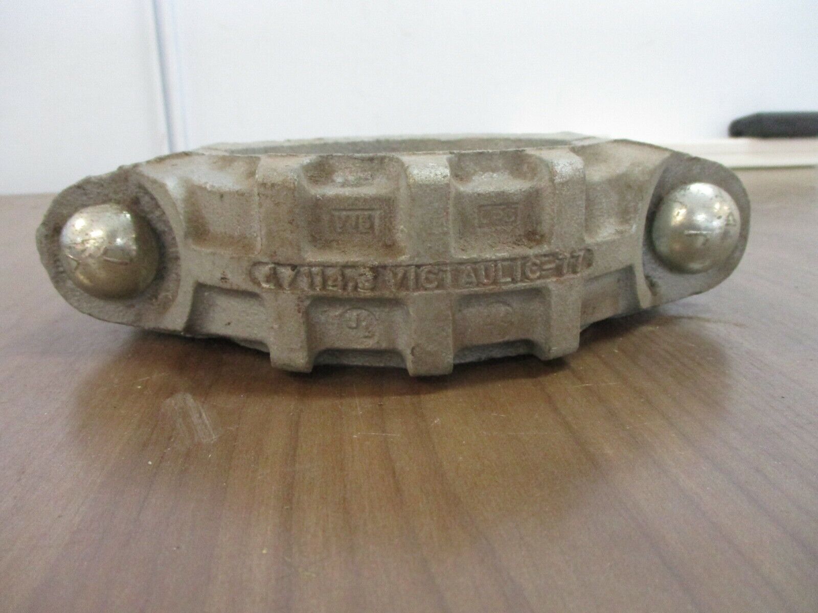 Victaulic Pipe Coupling 4/114.3-77 4" Pipe Used