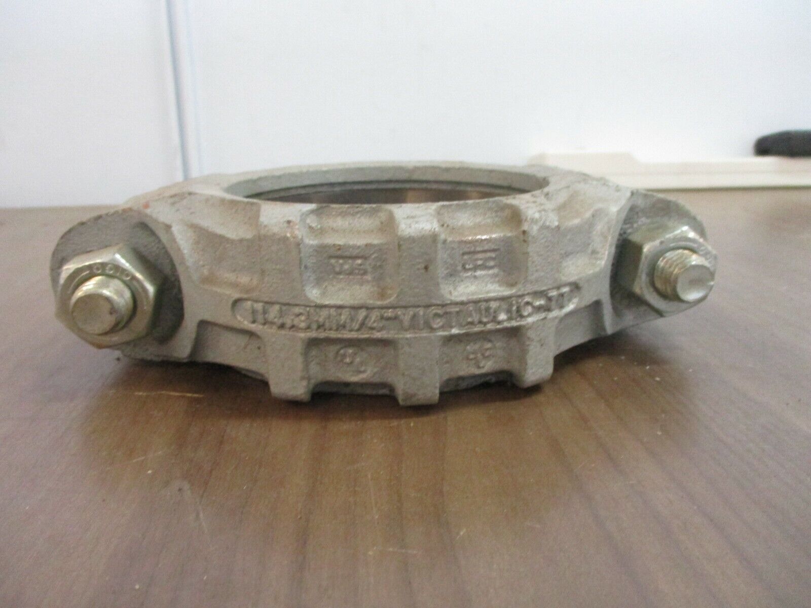 Victaulic Pipe Coupling 4/114.3-77 4" Pipe Used