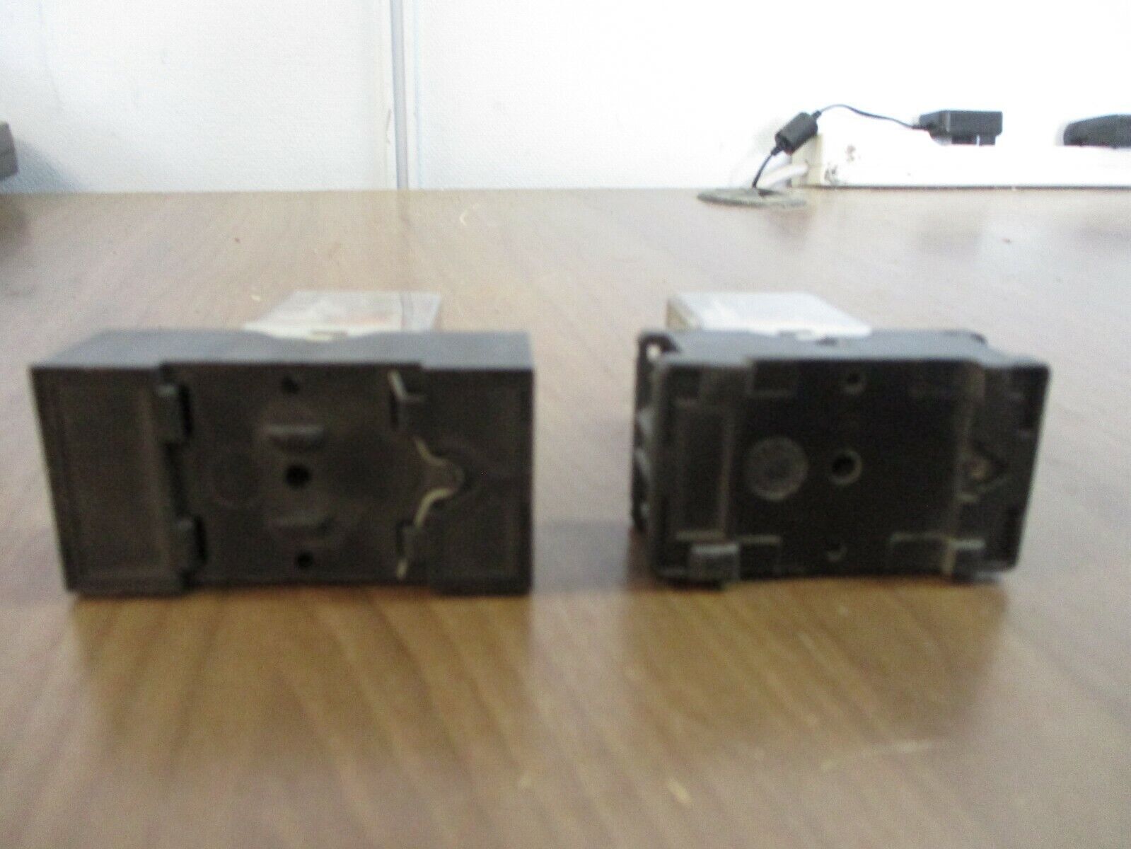 Allen-Bradley Relay 700-HA33A1-4 Ser. D 120V w/ Base *Lot of 2* Used