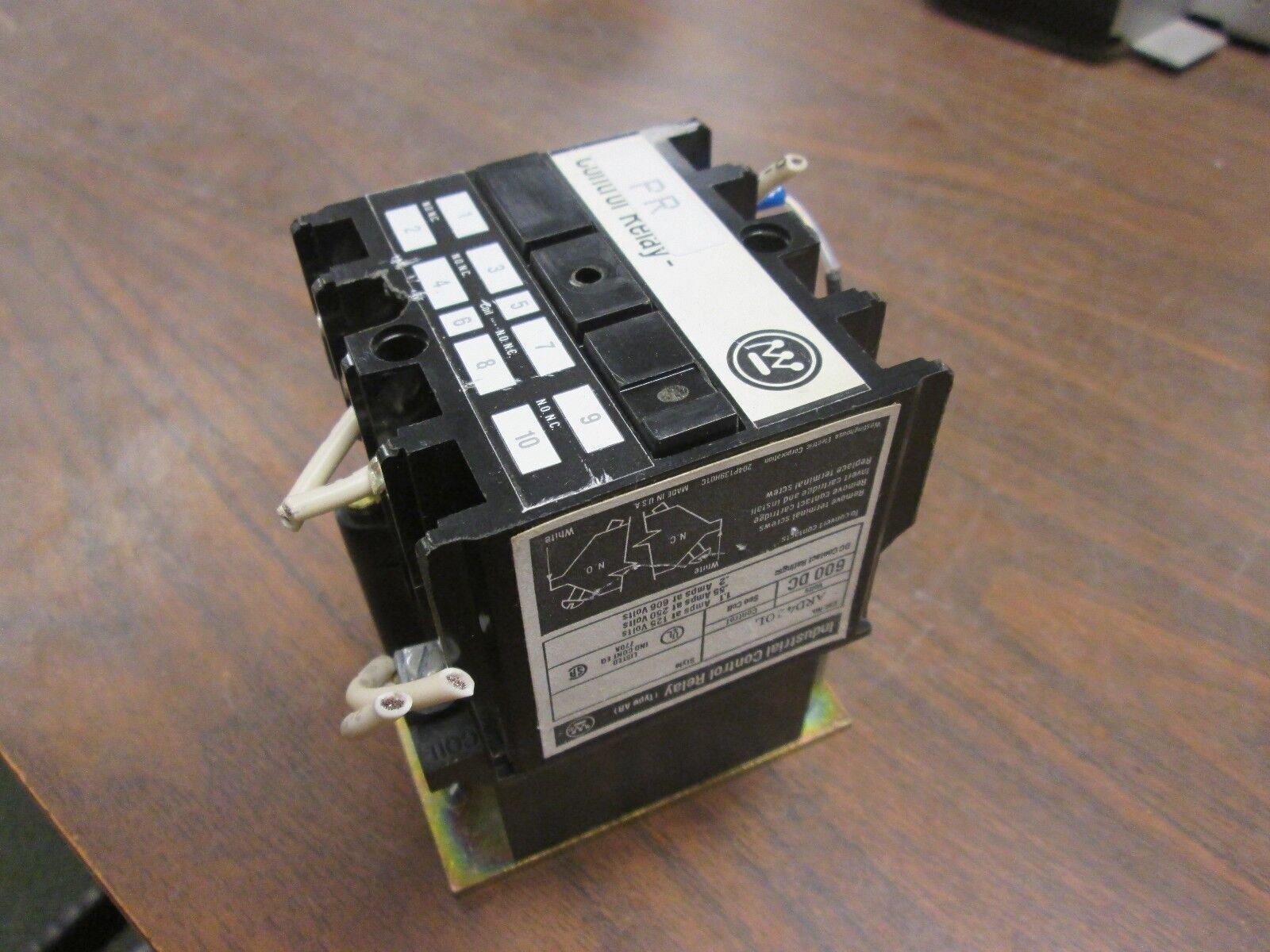 Westinghouse Control Relay ARD420L 24 VDC Coil 600V DC Used