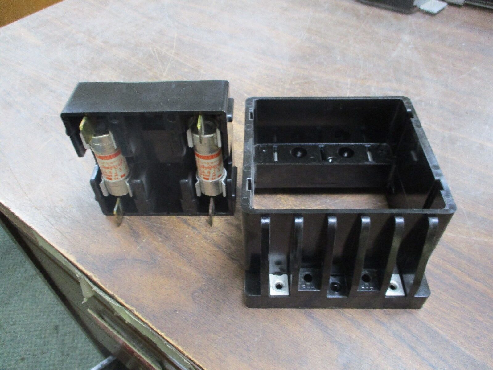 Buss Fuse Pullout Switch 15149-2 30A 600V 50-60Hz Used