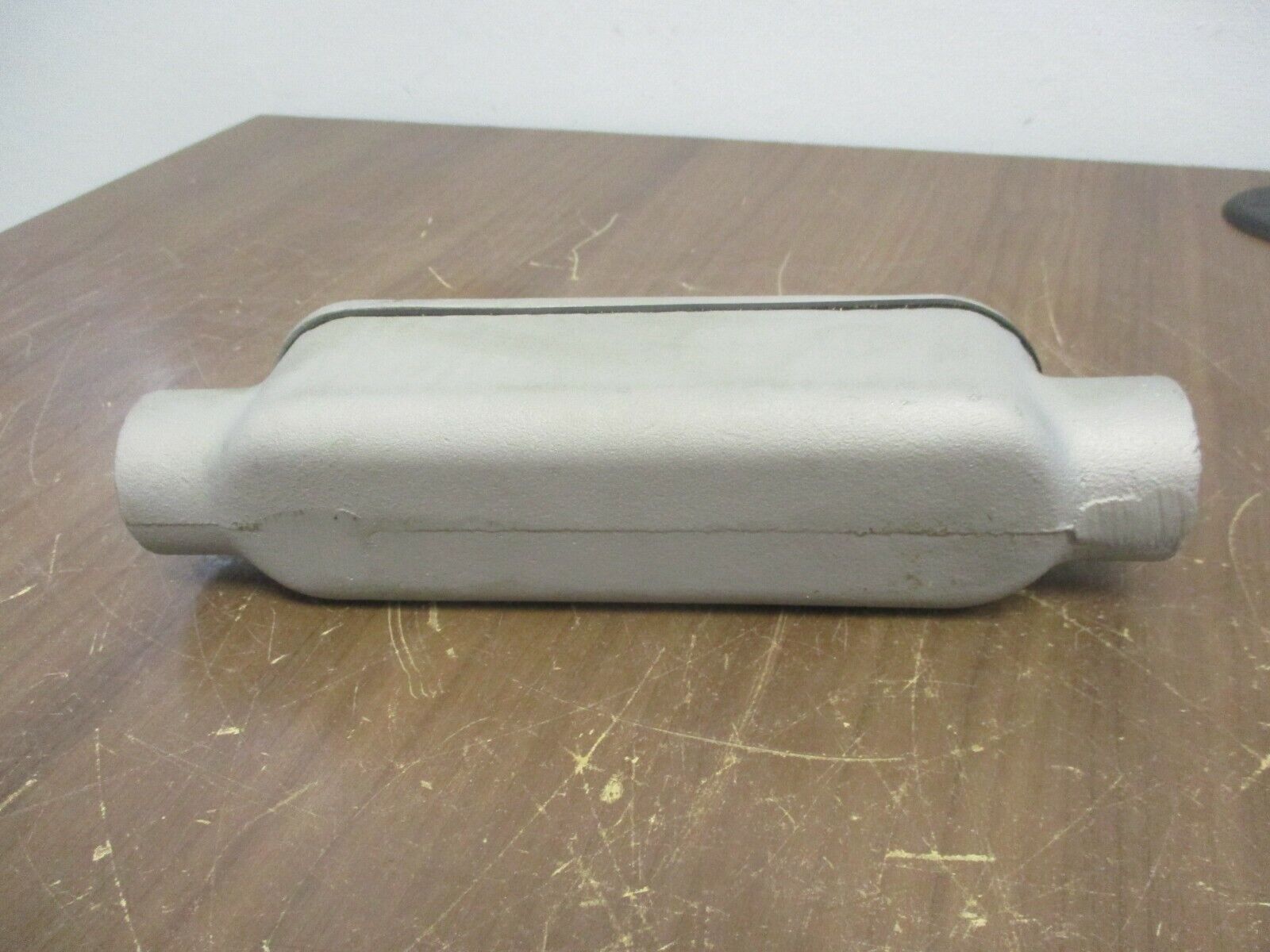 Appleton Unilet Conduit Body BC-100-M Mogul Size: 1" Used