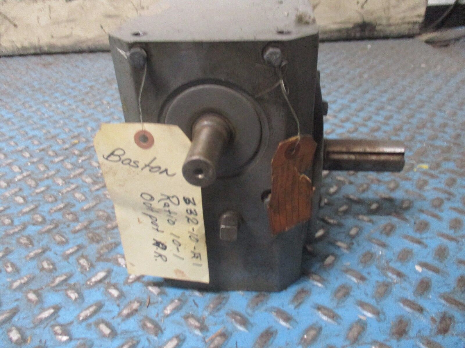 Boston Gear Reducer 332-10-G1 Ratio 10:1 6.44Hp In 2050 In-Lb Torque Out Used