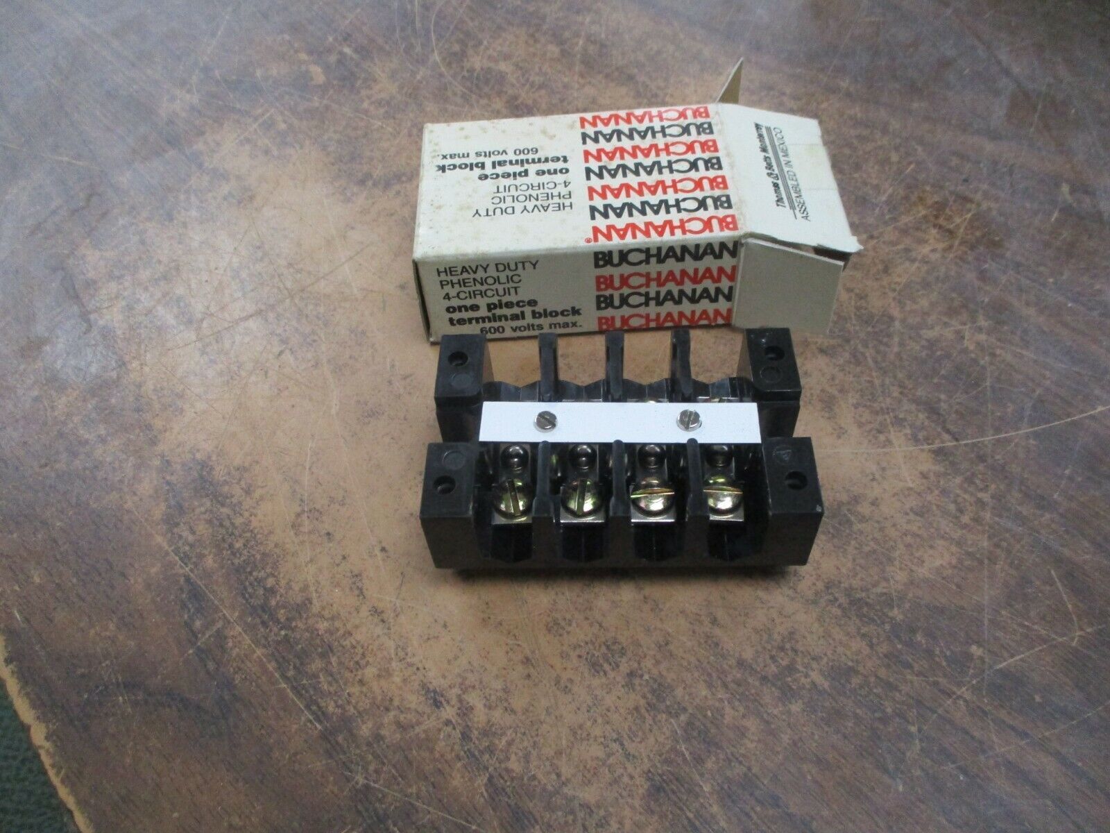 Buchanan Heavy Duty Phenolic One Piece Terminal Block B104 4-Circuit New Surplus