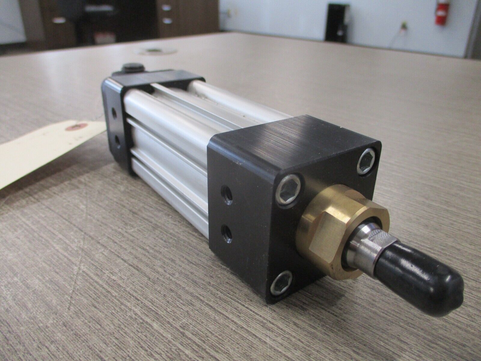 BW Container Systems Pneumatic Cylinder 1.50BB4MAU14A02.00 250 PSI *No Box* New