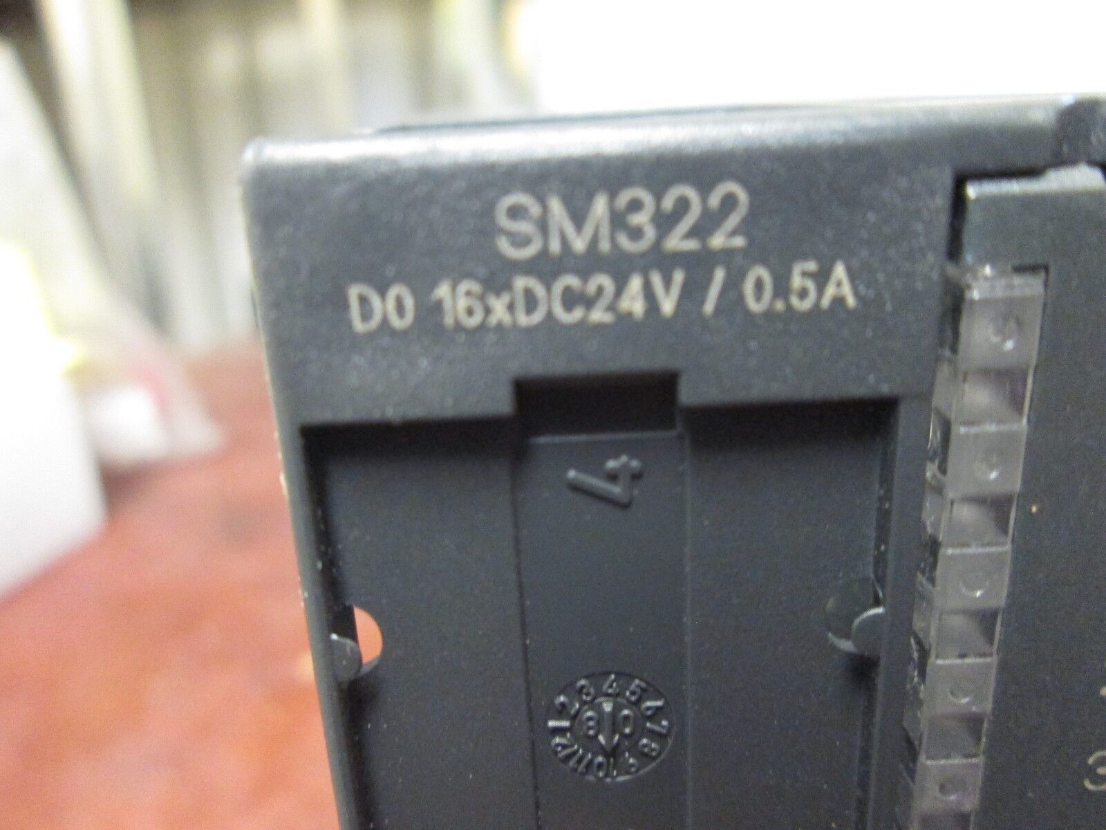 Siemens Simatic S7 Digital Output Module 6ES7 322-1BH01-0AA0 24VDC 0.5A Used