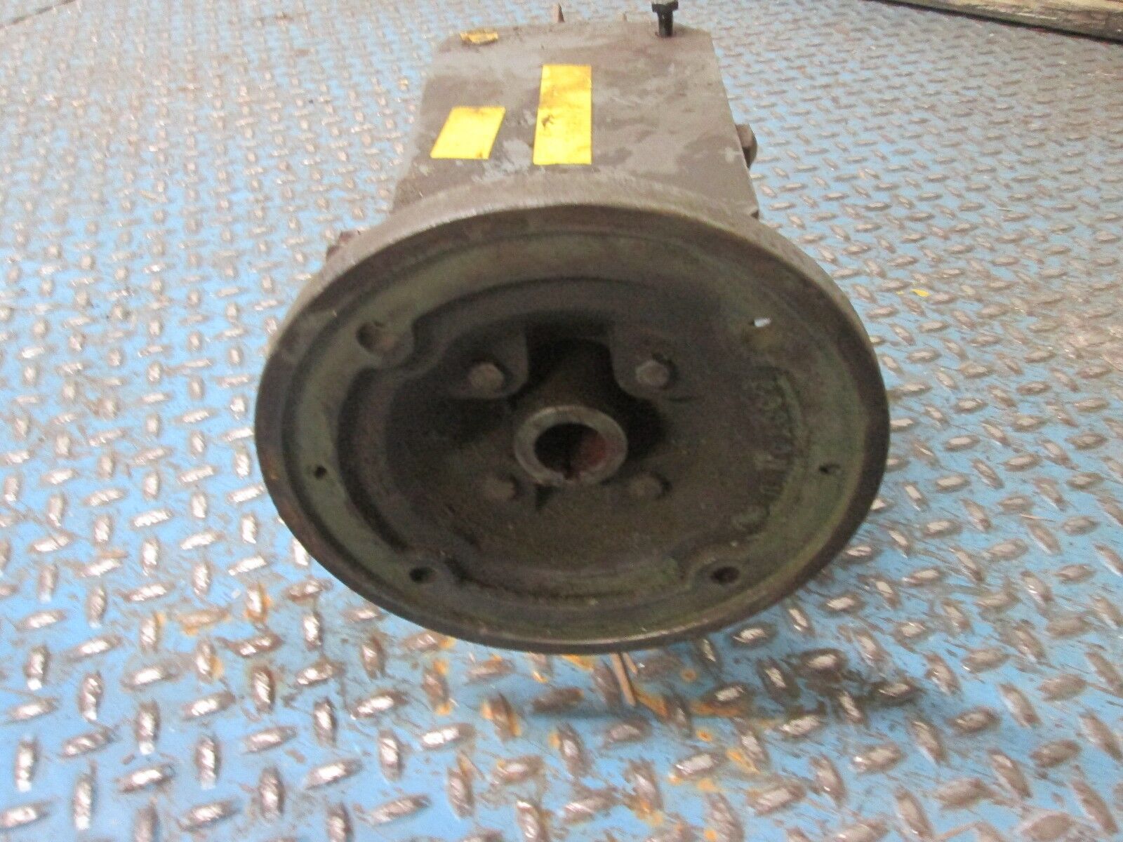 Boston Gear Reducer F332-15-G1 5 HP IN 2110 IN-LB Torque Out Used