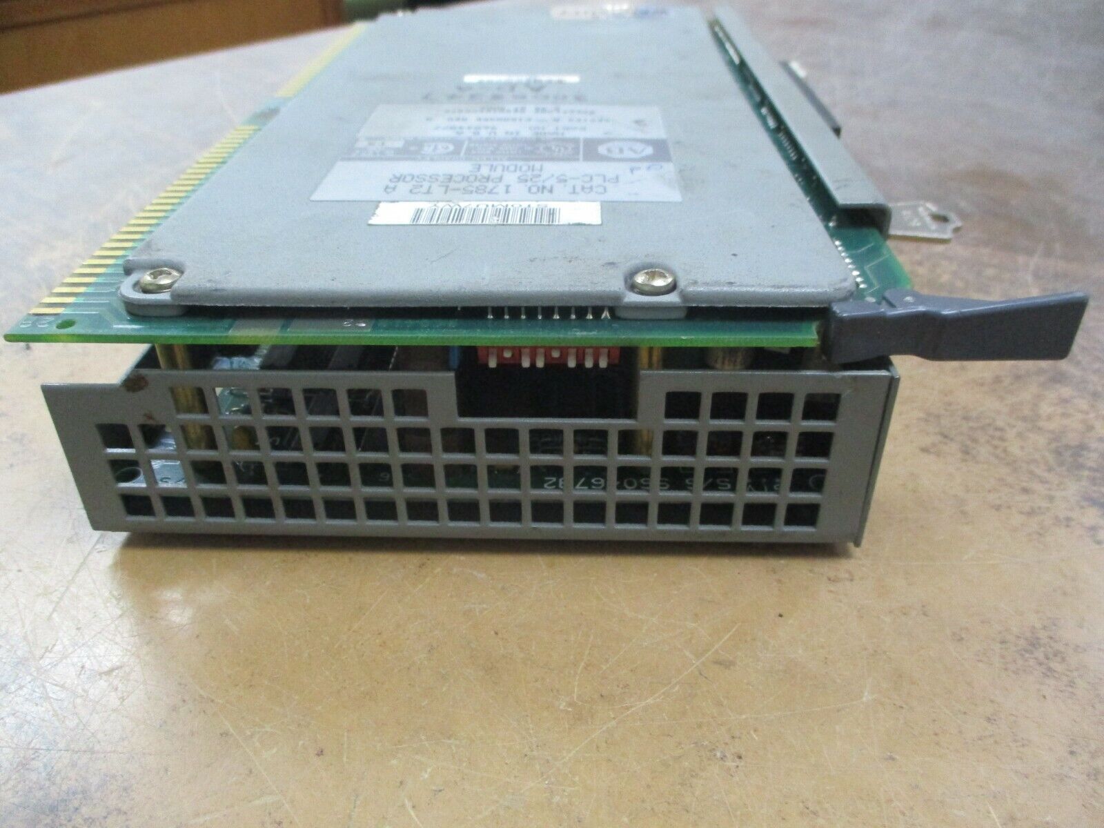 Allen-Bradley PLC-5/25 Processor Module 1785-LT2 A Ser. A F/W Rev. M Used