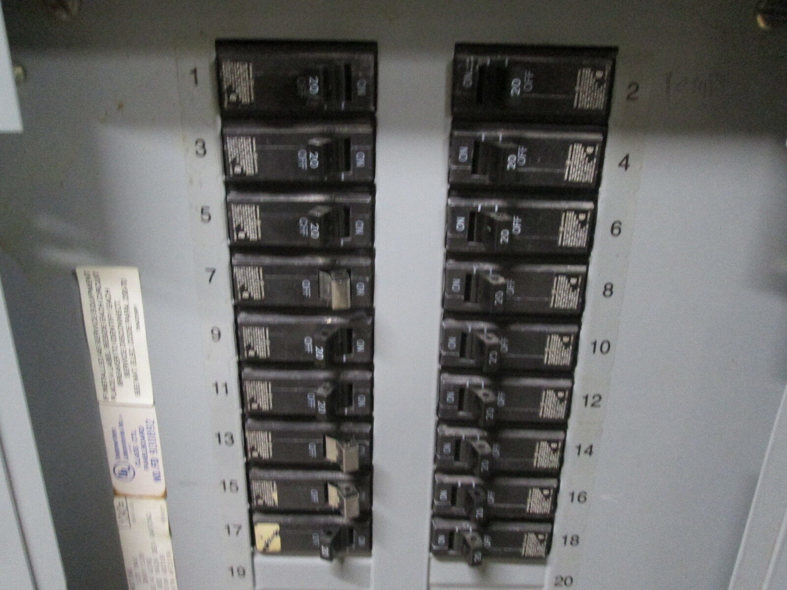 GE Main Breaker Circuit Breaker Panel AQF3241ABX AXB4 125A Max 208Y/120V Used