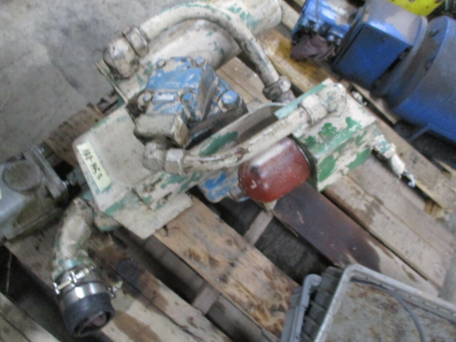 Vickers Vane Pump w/ Filter 4520V 60A 12 Used