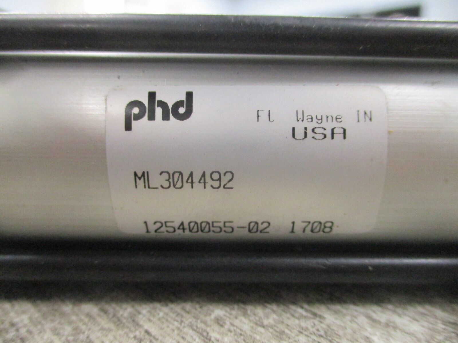 phd Pneumatic Cylinder ML304492 Used
