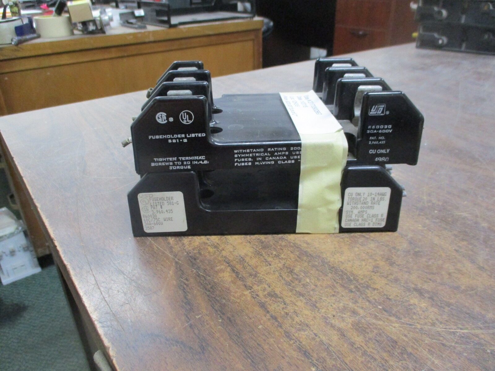 Bussmann/USD Fuse Block R60030 / 581-G 30A 600V 3P *Lot of 2* Used