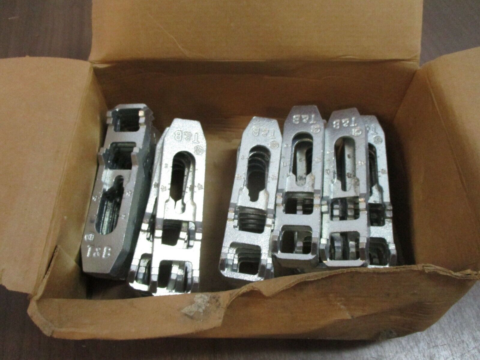 Thomas & Betts Conduit Spacer 1351 For 1 1/4", 1 1/2", 2" Conduit Pre-Mountable