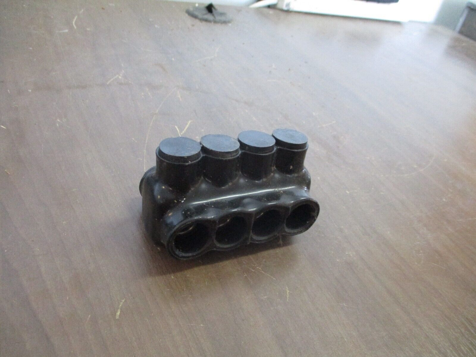 Polaris Pre-Insulated Connector IPLD 2500-4 250MCM-6AMG 4P Used