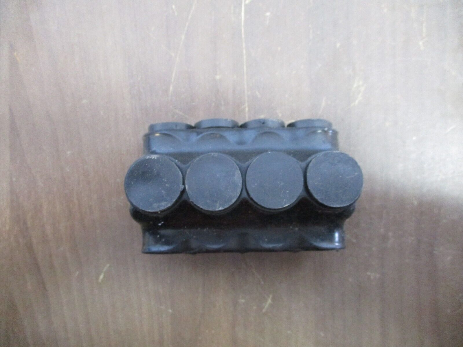 Polaris Pre-Insulated Connector IPLD 2500-4 250MCM-6AMG 4P Used