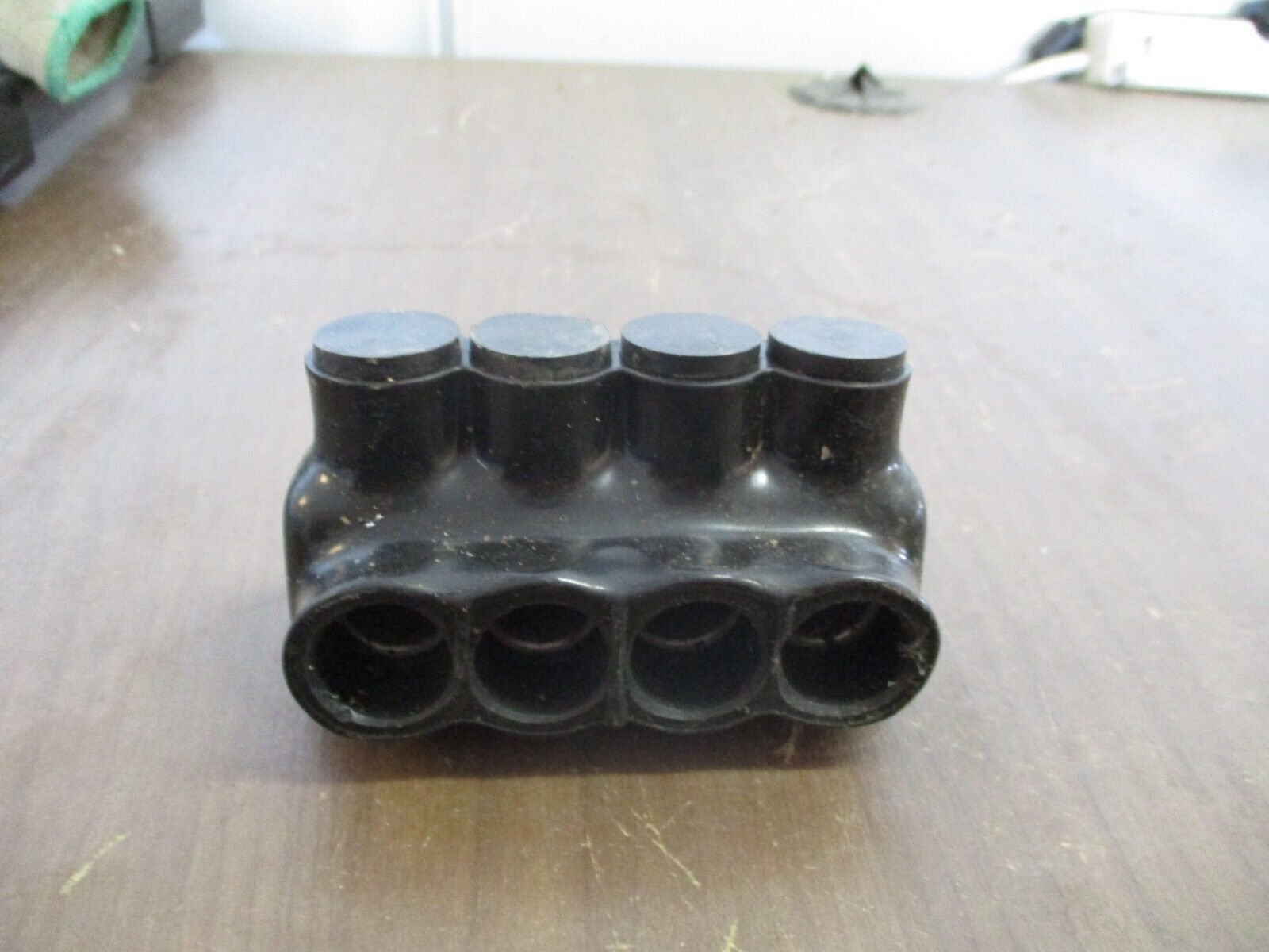 Polaris Pre-Insulated Connector IPLD 2500-4 250MCM-6AMG 4P Used