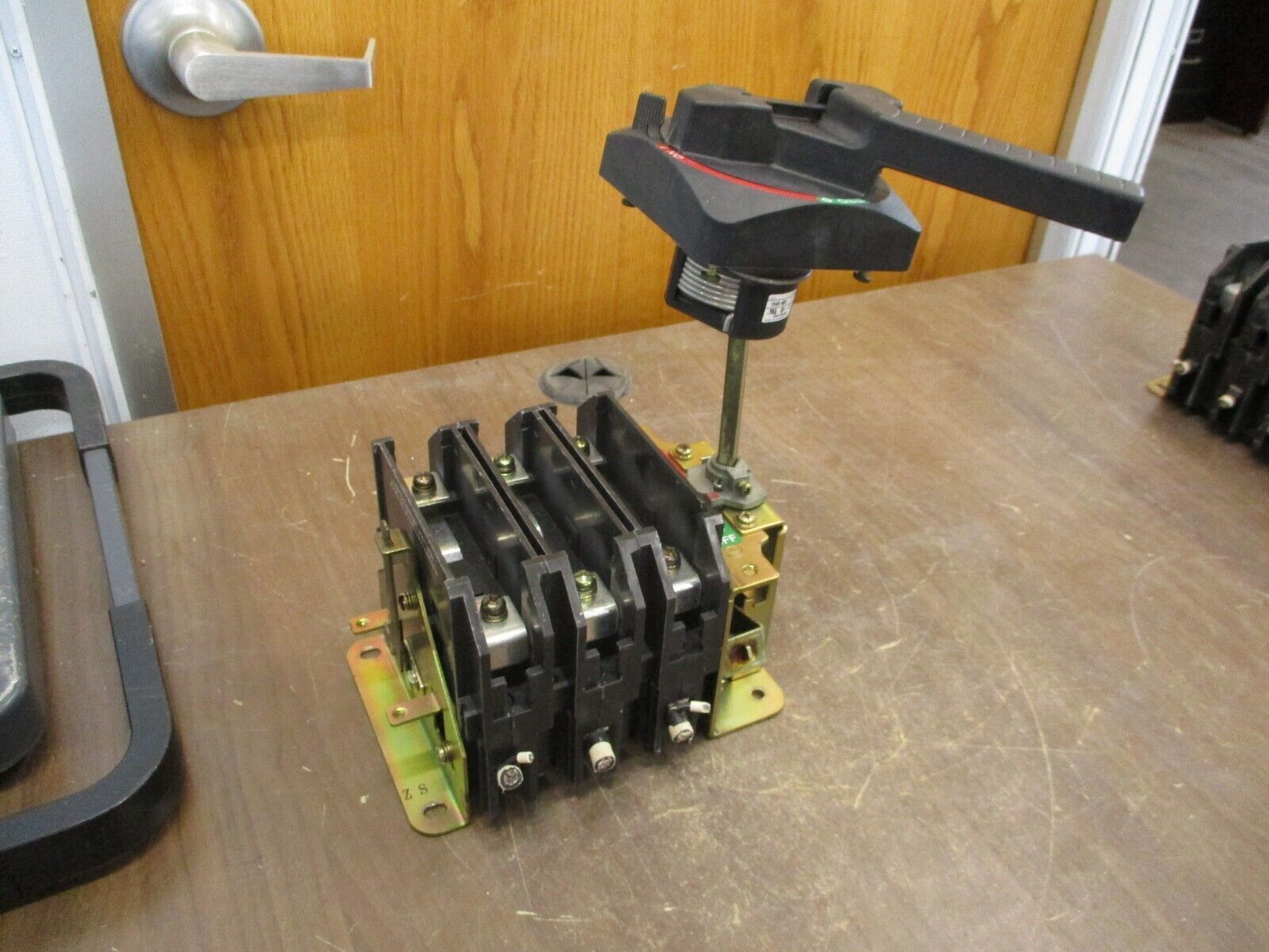 Allen-Bradley Fusible Disconnect Switch 194R-NJ100P3 Ser. B 100A 600V 3Ph Used