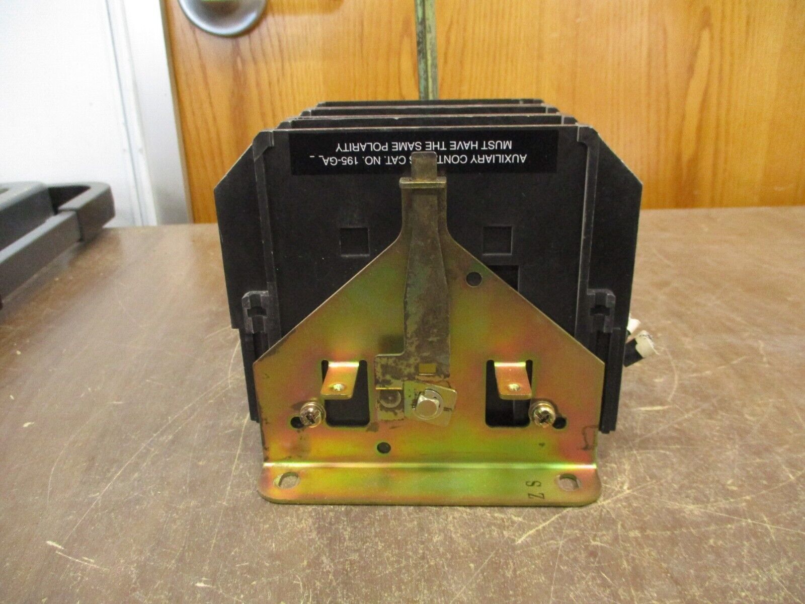 Allen-Bradley Fusible Disconnect Switch 194R-NJ100P3 Ser. B 100A 600V 3Ph Used