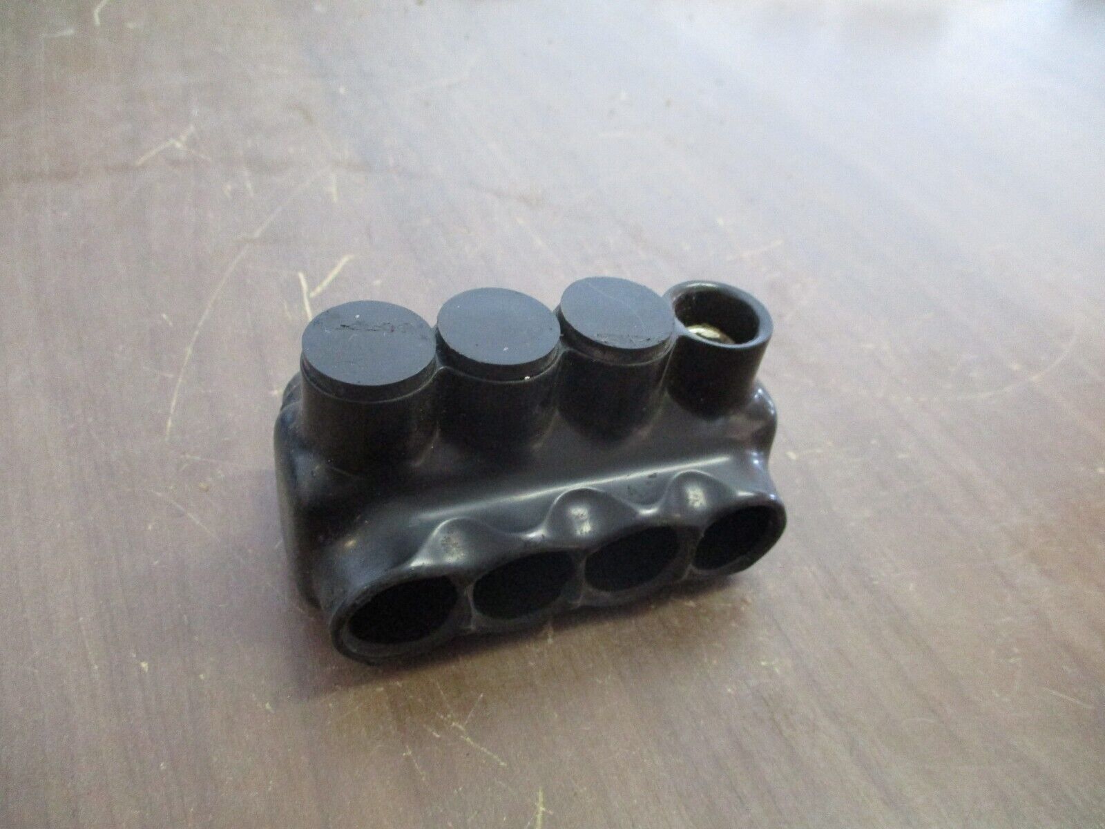Polaris Pre-Insulated Connector IPLD 2500-4 250MCM-6AMG 4P Used