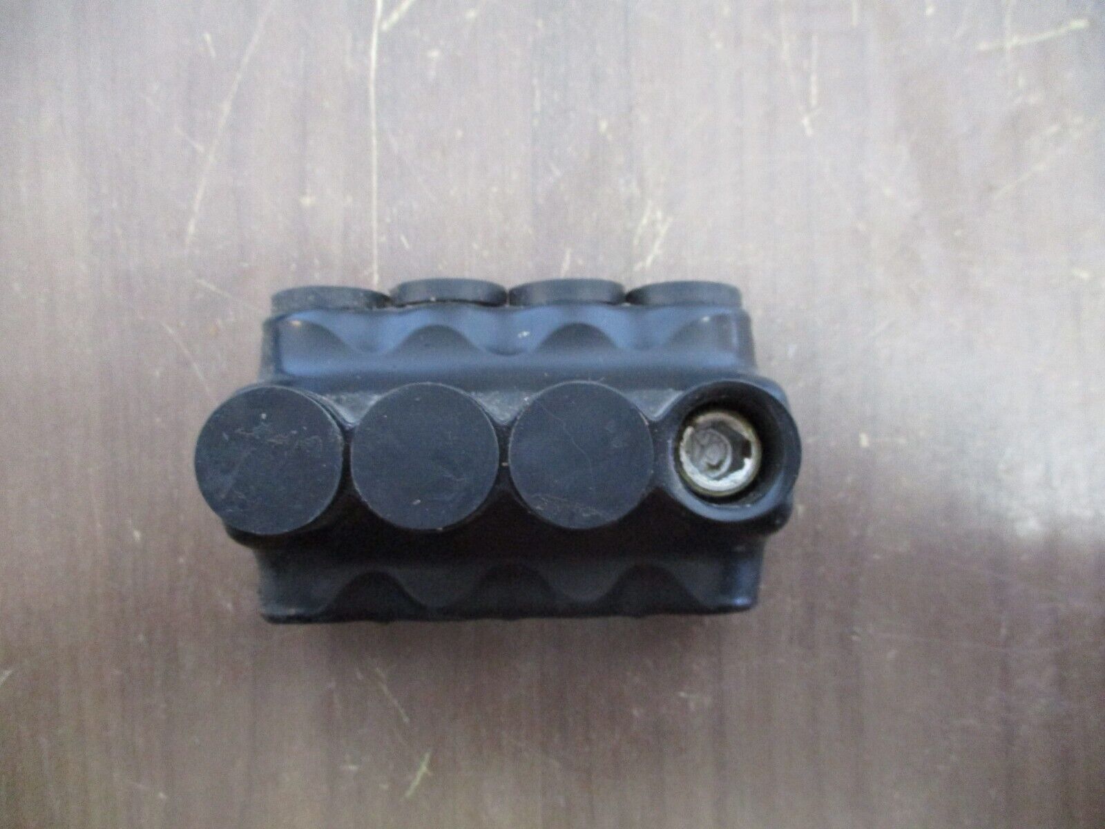 Polaris Pre-Insulated Connector IPLD 2500-4 250MCM-6AMG 4P Used