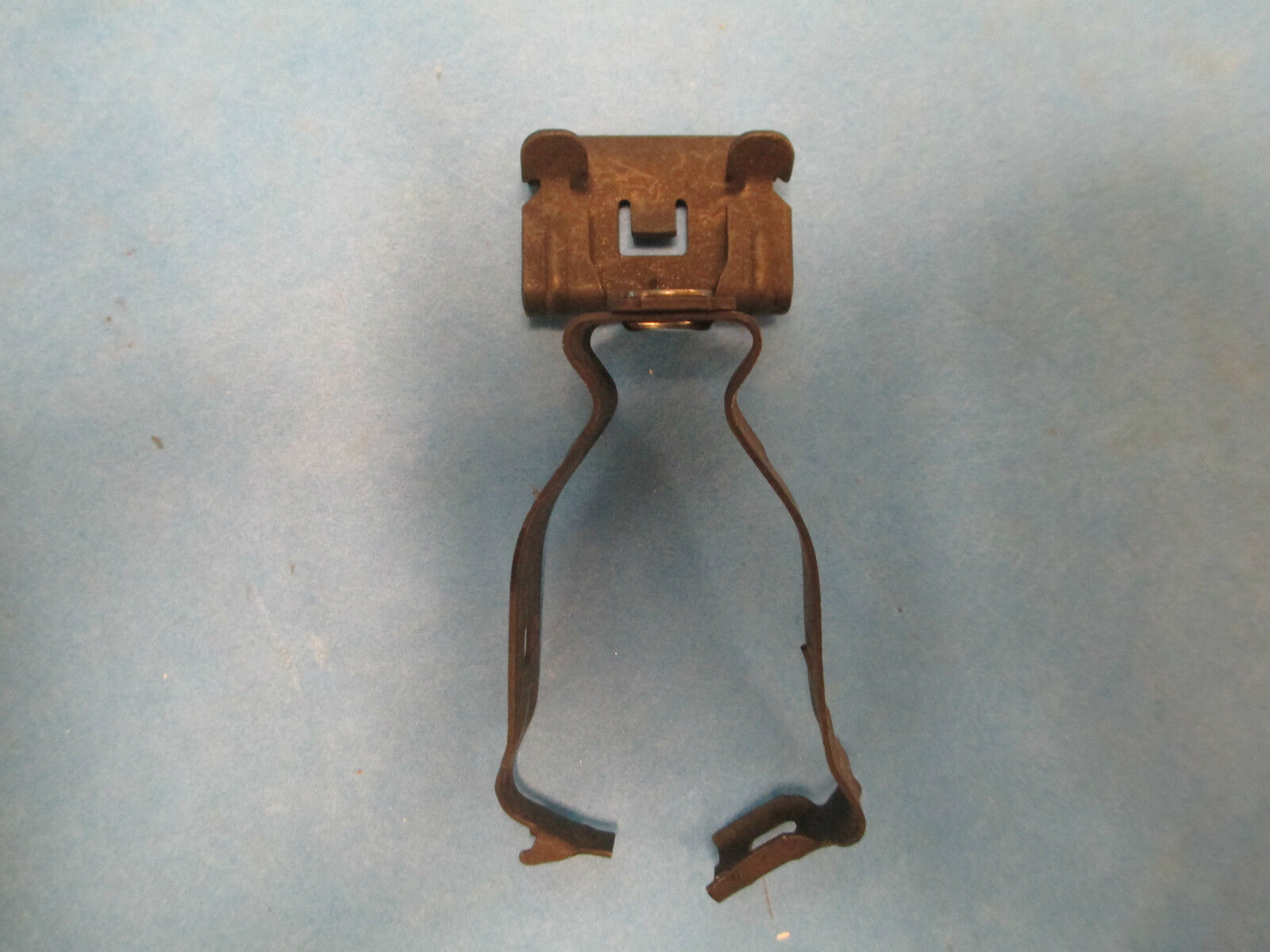 Cooper Conduit to Beam fastener BG-16-E-2-4, Aprox 75, New Surplus!