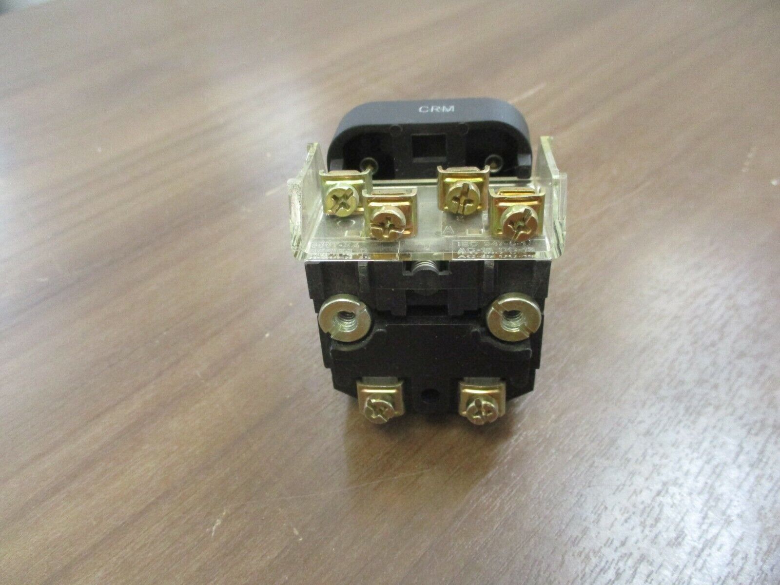 Allen-Bradley Illuminated Push Button 800T-PT16 120V 50/60Hz Green Used
