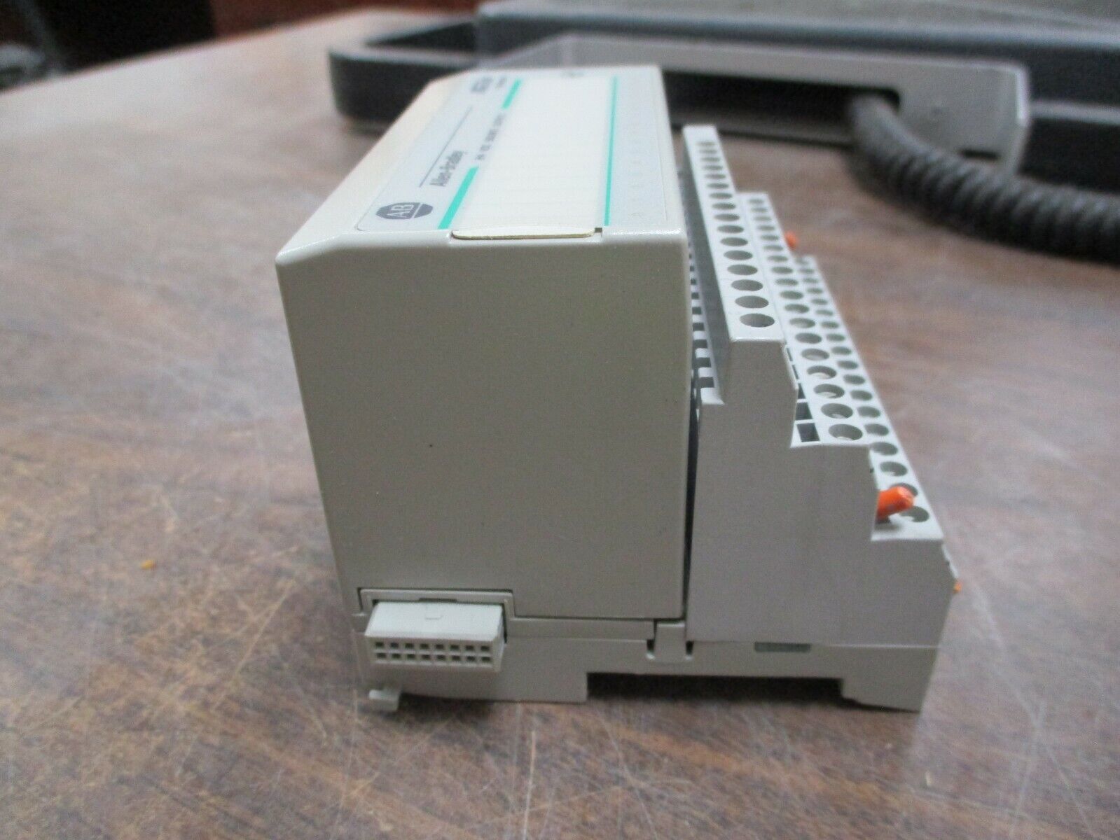 Allen-Bradley 24VDC Source Output Flex I/O 1794-OB16 Used