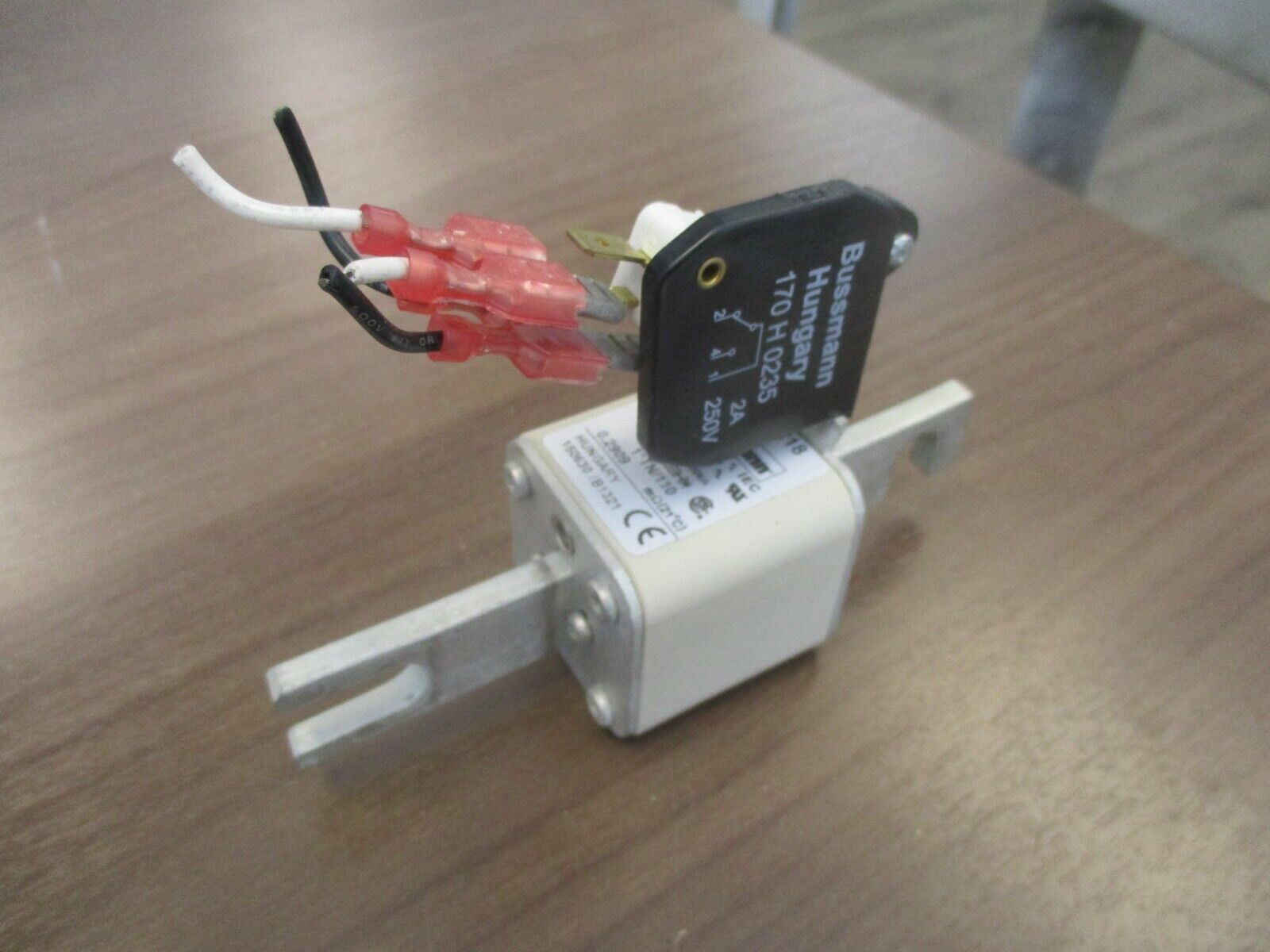 Bussmann Fuse 170M3218 350A 700V Used