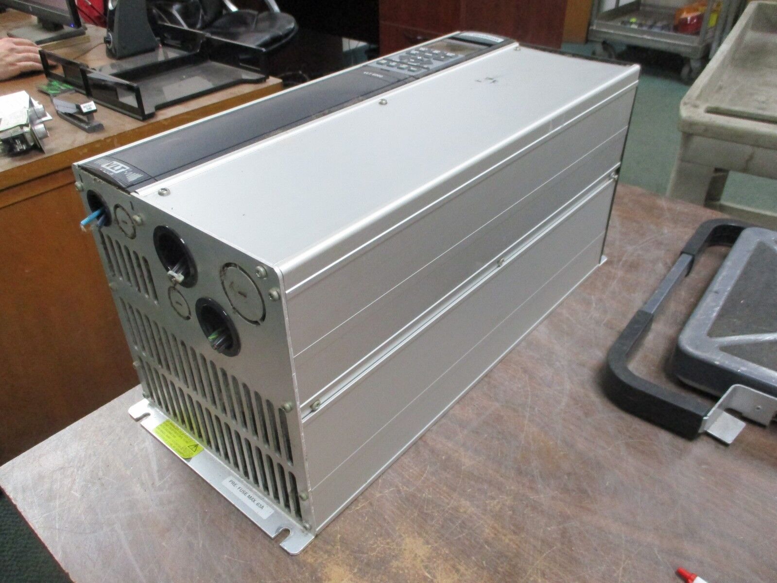 Danfoss VLT 6000 AC Drive 175Z7367 25HP 3Ph Used
