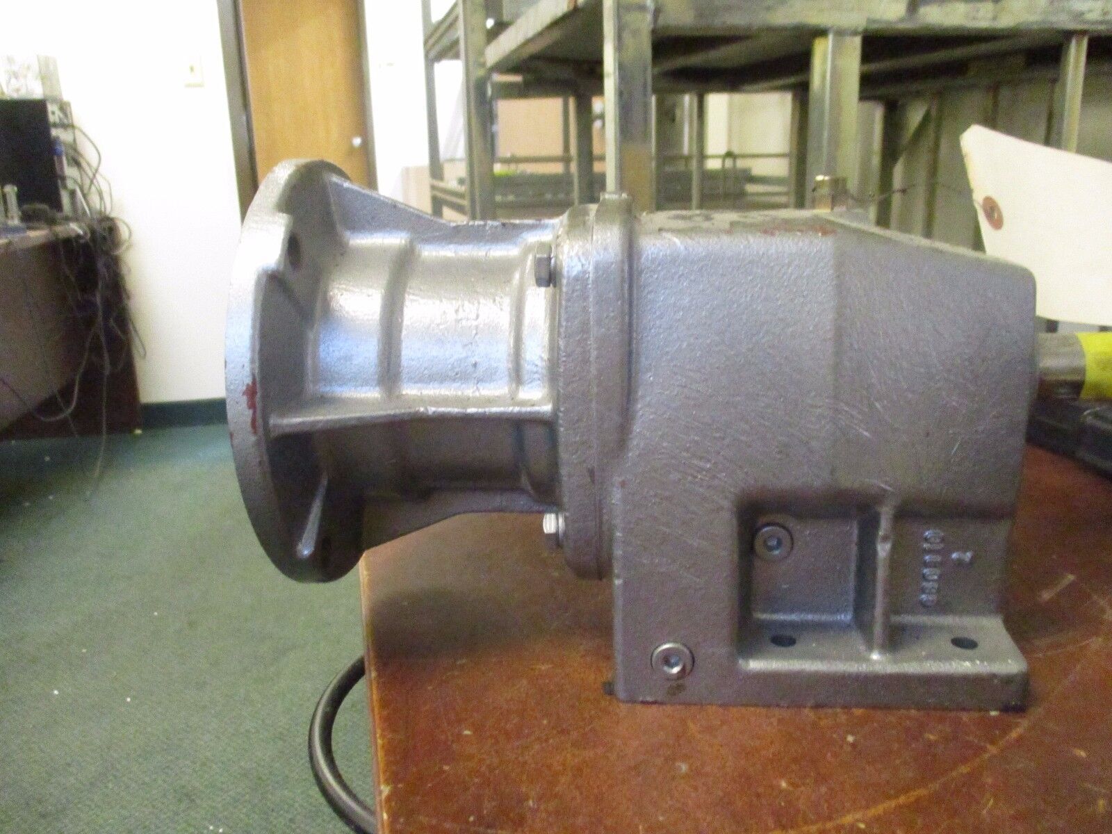 Nord Unicase Reducer 12N140TC-90 L/9 CUS Ratio 4.93 374 In-LB Torque Out Used