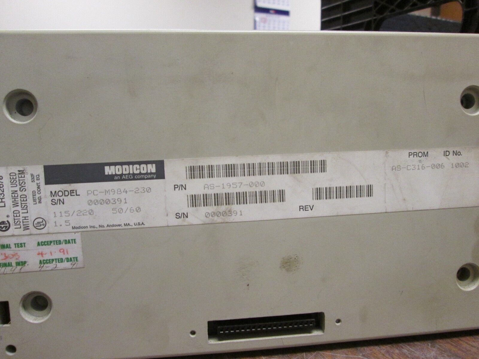 Modicon Programmable Controller PC-M984-230 115/220V 1.5A 50/60Hz Used