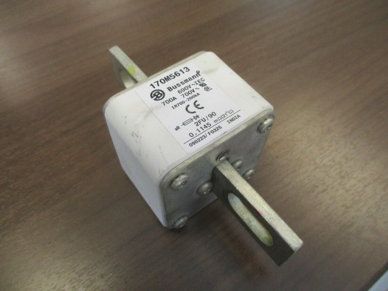 Bussmann Fuse 170M5613 700A 700V Used