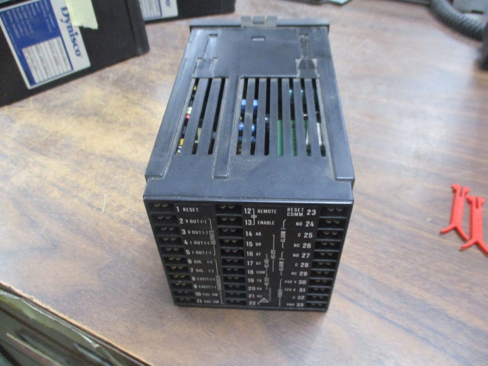 Dynisco Pressure Indicator/Transmitter UPR690SC-RS422 120/240VAC, Used