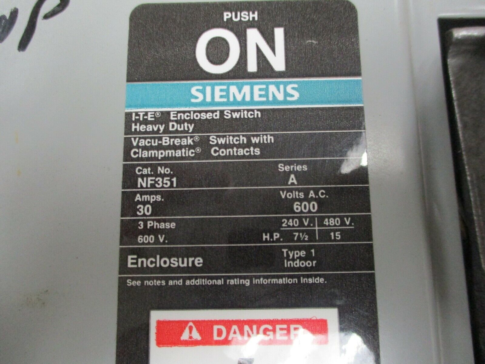 Siemens Non-Fusible Safety Switch/Disconnect NF351 30A 600V 3Ph Used