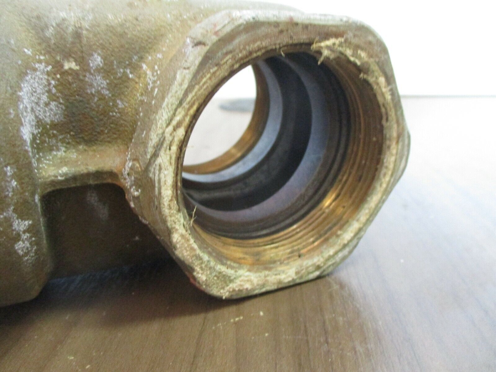 Milwaukee Valve Gate Valve 105 Size: 2 1/2" 125SWP 200WOG Used