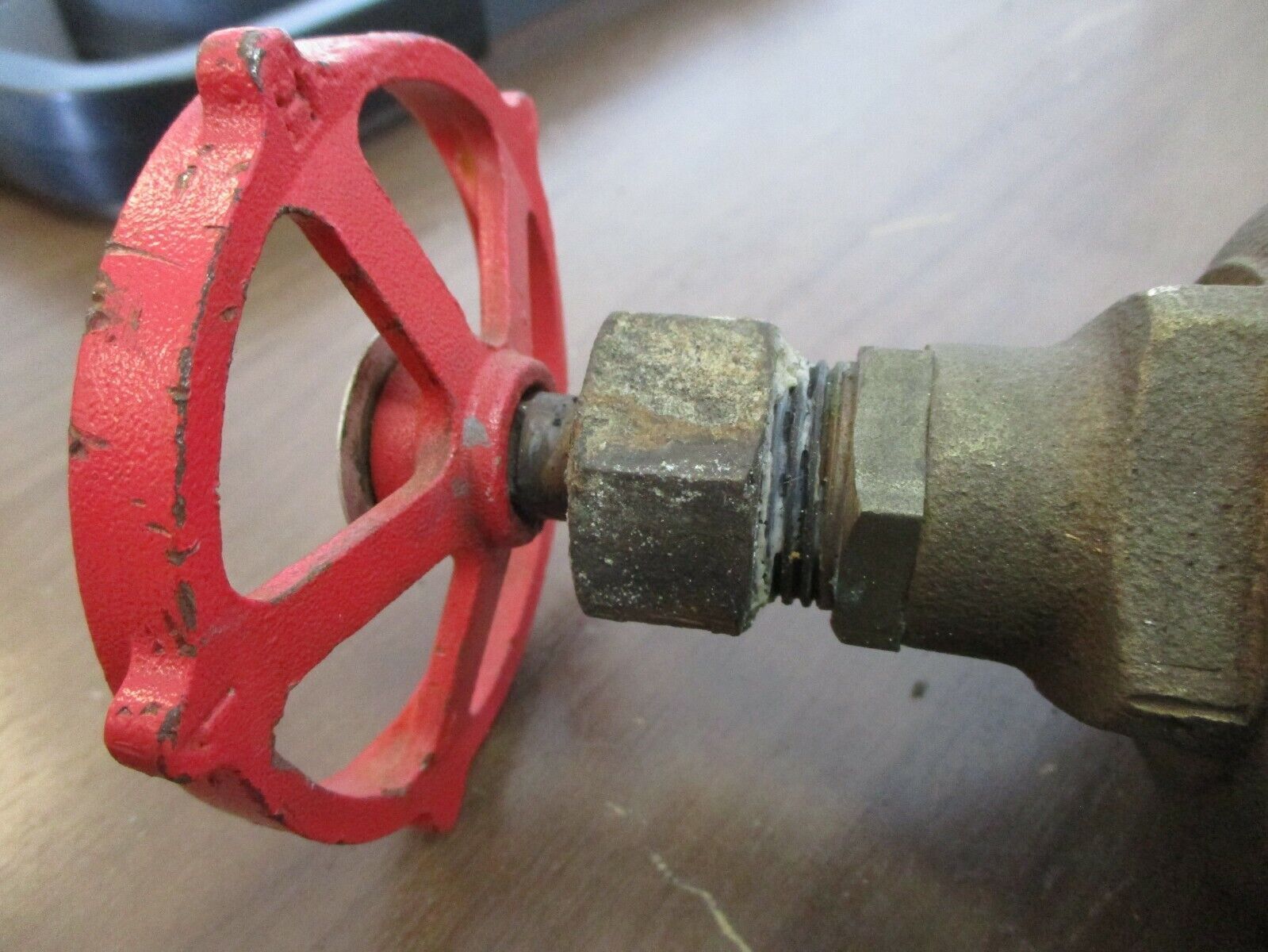Milwaukee Valve Gate Valve 105 Size: 2 1/2" 125SWP 200WOG Used