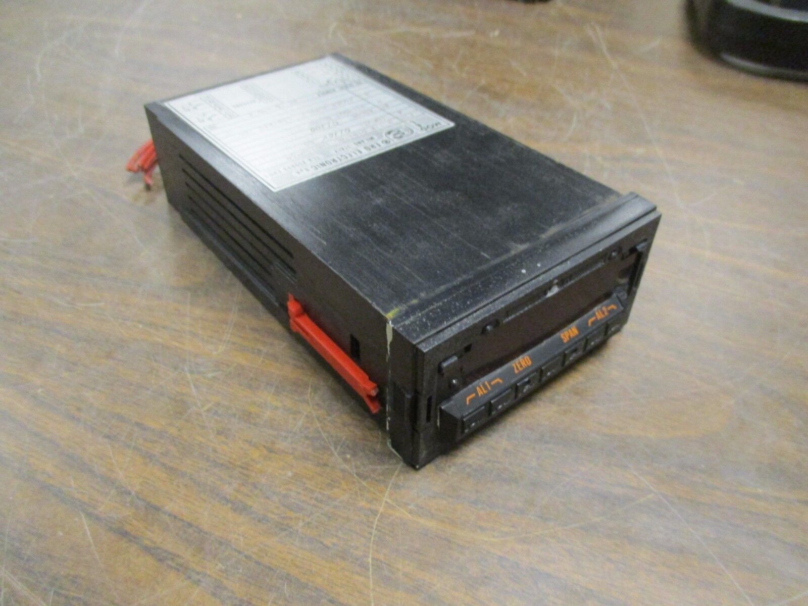 Ero Electronics Temperature Indicator F-48 Input: 0-10VDC Range: 0-100°C Used