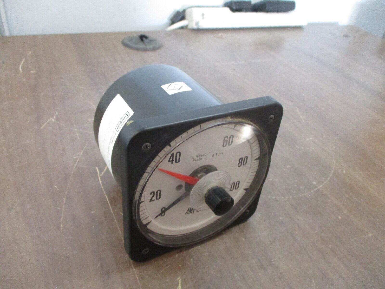 Crompton AC Ammeter 077-08DA-LSPK-C6-SN Range: 0-100A Used