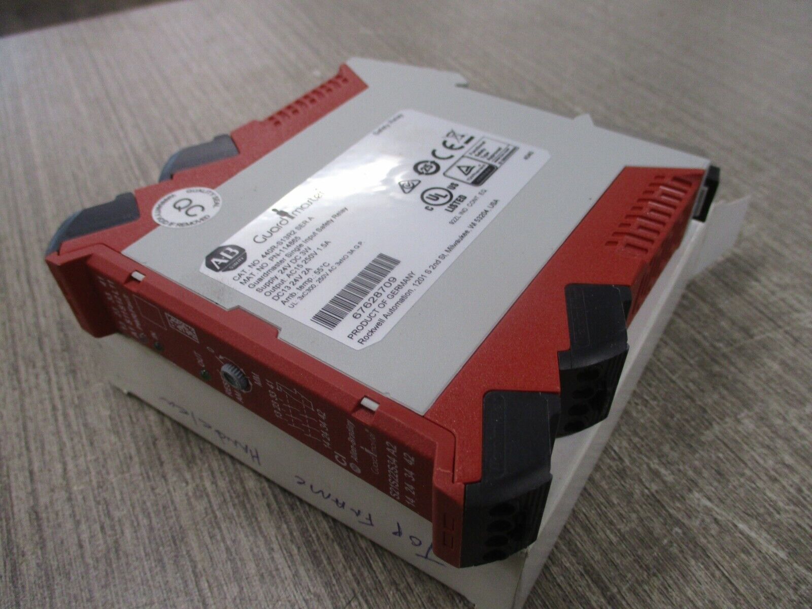 Allen-Bradley GuardMaster Safety Relay 440R-S13R2 Single Input New Surplus