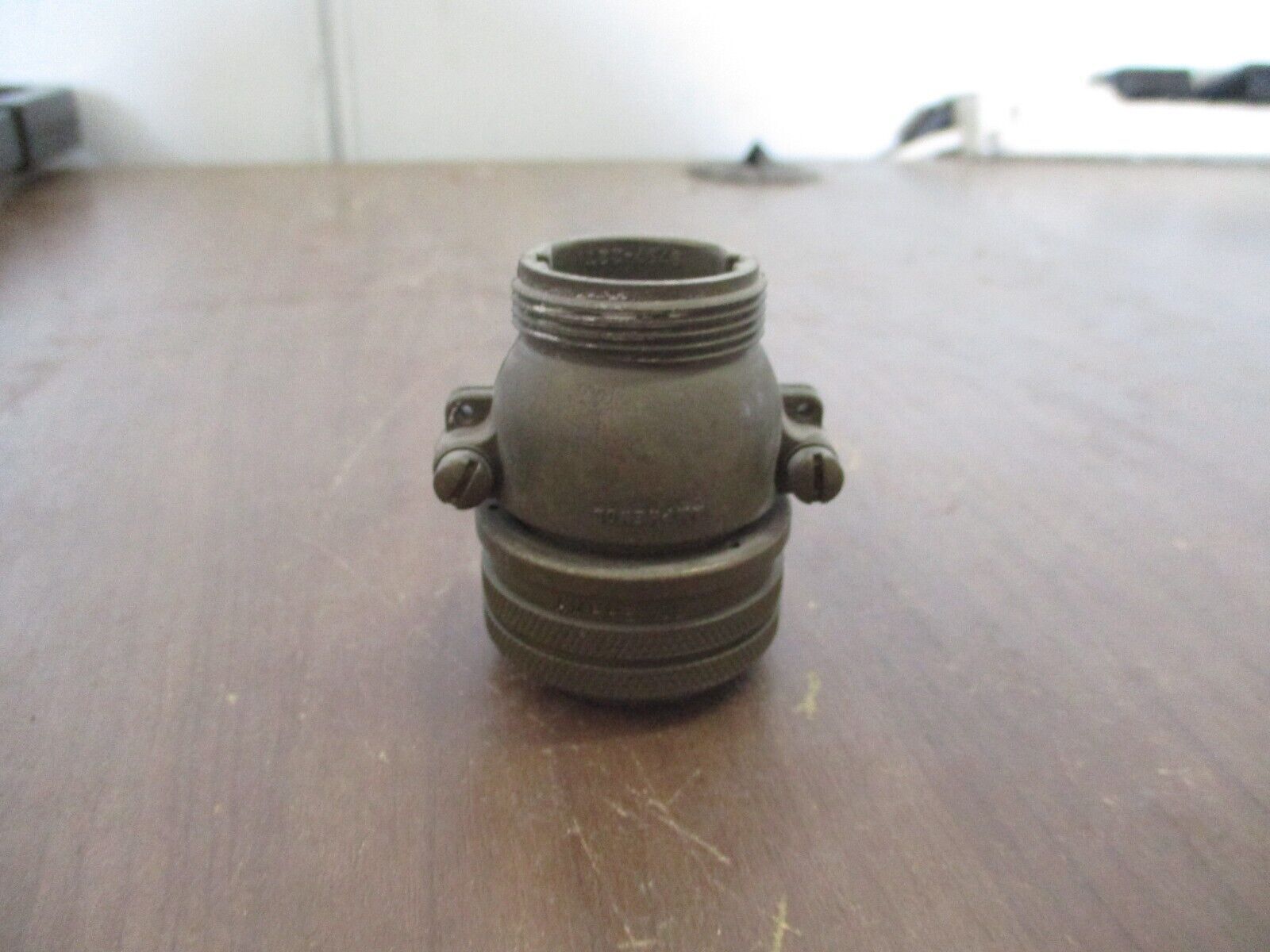 Amphenol Plug MS3106B22-9P 3-Pin Used