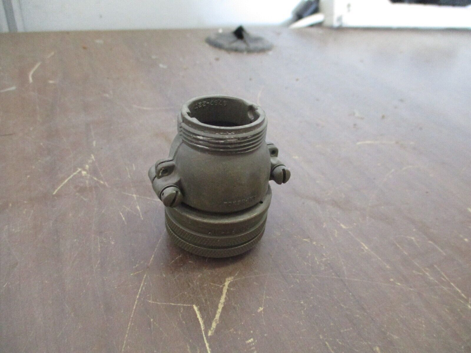 Amphenol Plug MS3106B22-9P 3-Pin Used