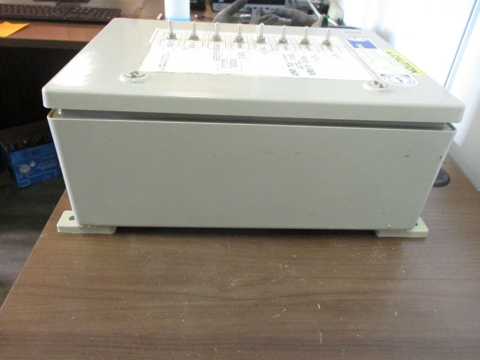 Automated Environments, Inc. Feed Auger Relay Control Unit FACU-8 Used